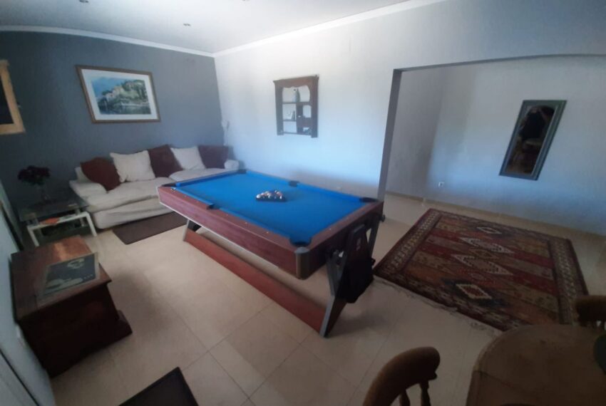 downstairs-lounge