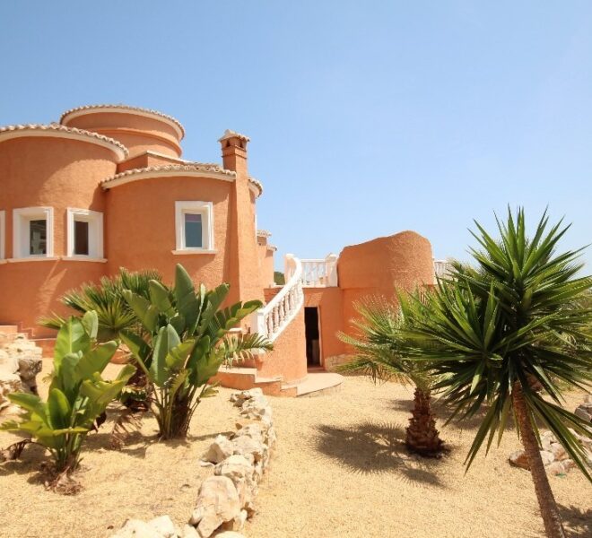 Villa for Sale in Spain