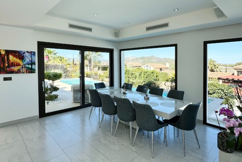 fcov4368-image-38